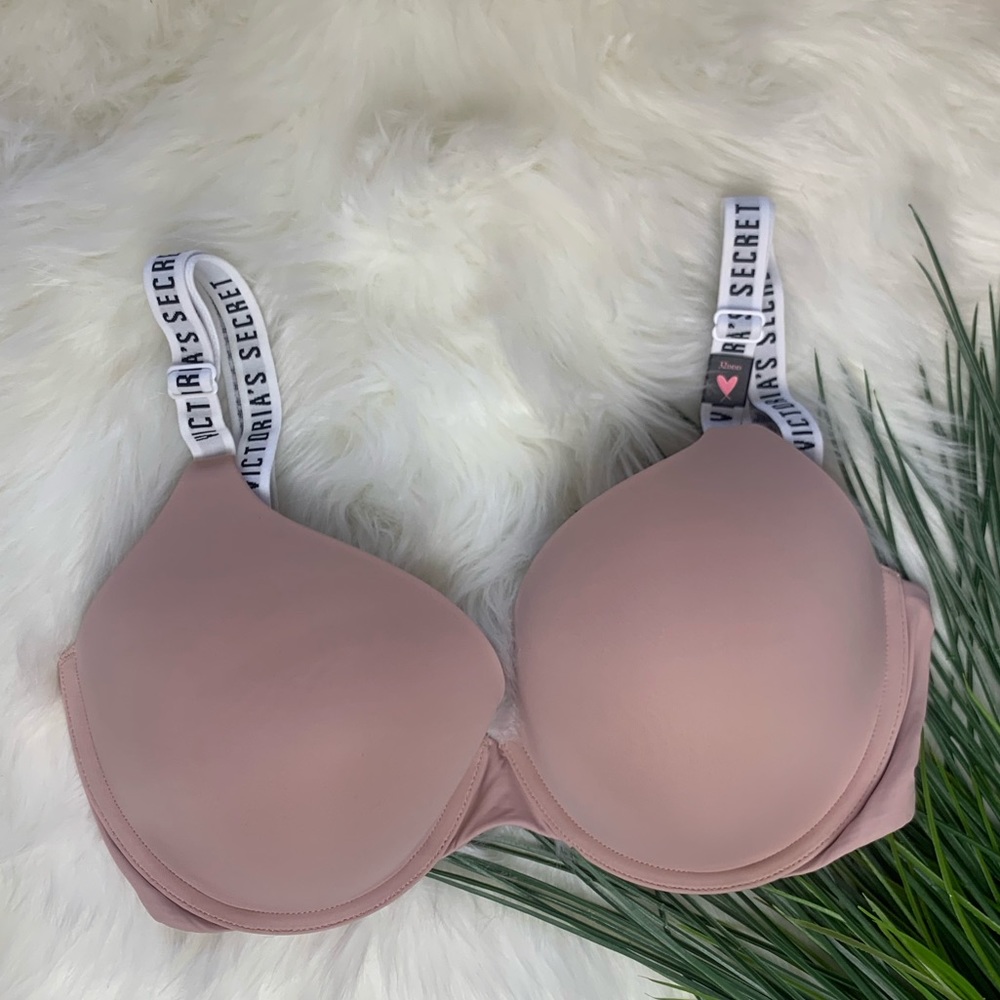 NEW Victoria Secret Bra